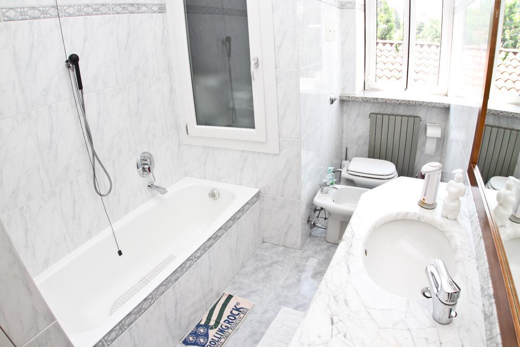 B&B Localita Manzoniane Lecco Pokoj fotografie
